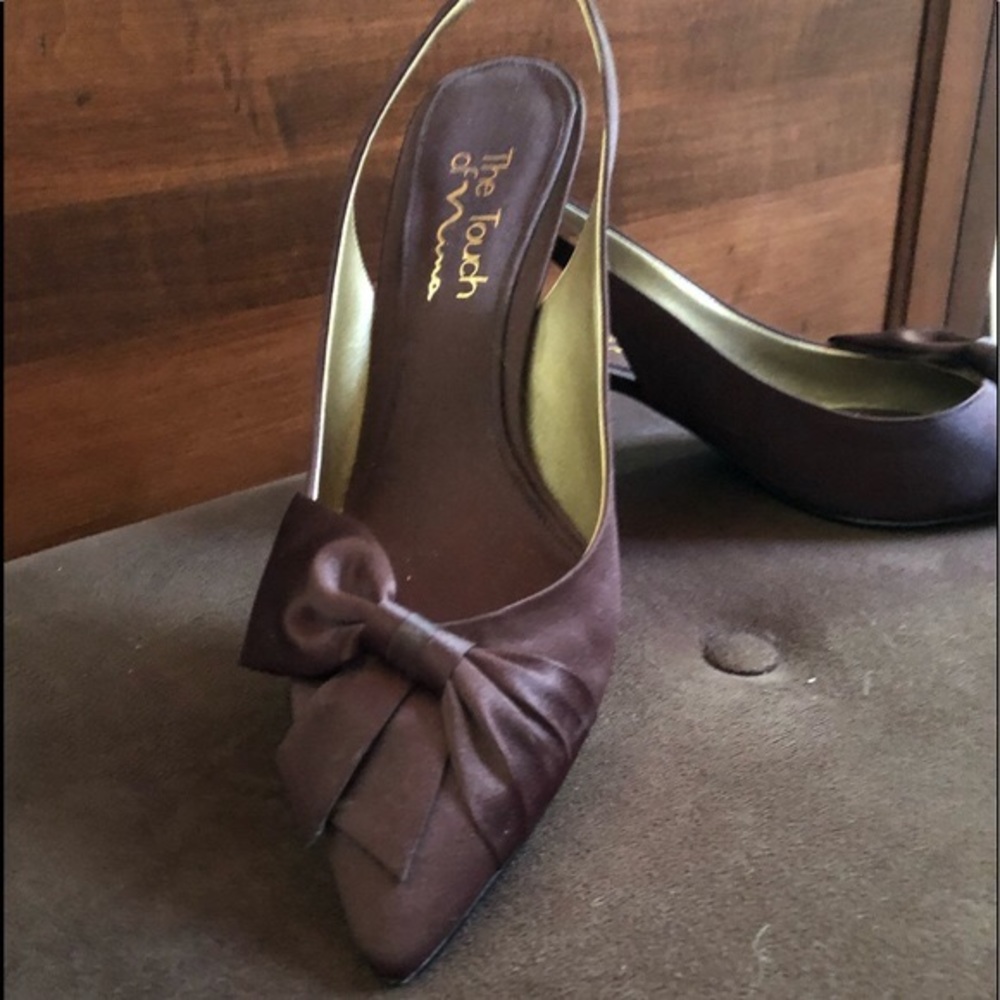 The Touch of Nina Satin heals in brown